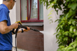 Nettoyage et entretien de bardage en bois  